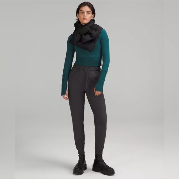 Lululemon Black Wunder Puff Scarf Down Scarf Wrap Puffer Scarf NWT - Picture 11 of 11